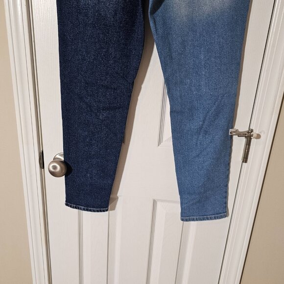 No Boundaries - Super High Rise Destructed - Mom Jeans - Juniors Size 11 - NWT 3 - Picture 10 of 13